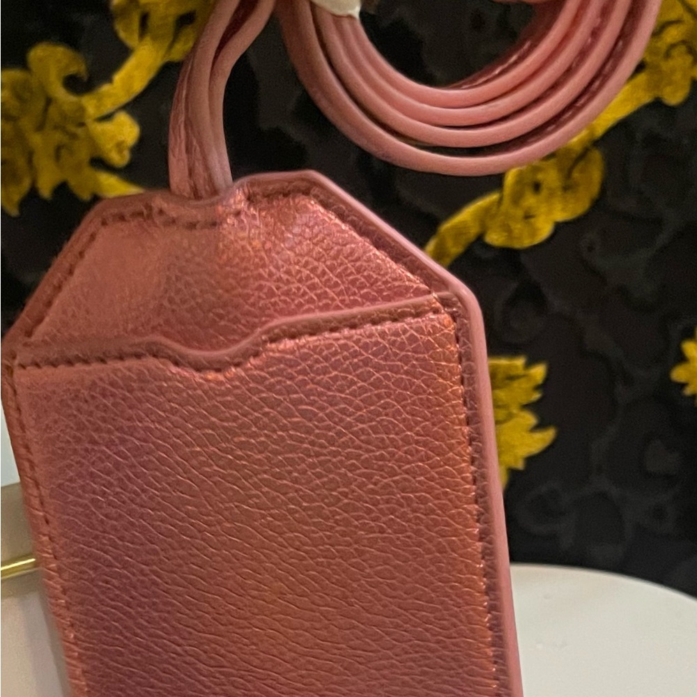 Kurt Geiger Metallic Pink Lanyard w/ Patterned Box. NWT - Picture 7 of 9